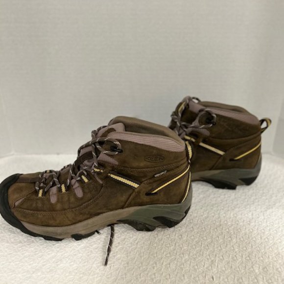 KEEN MEN HIKER BOOTS SIZE 11.5 WEATHER PROOF